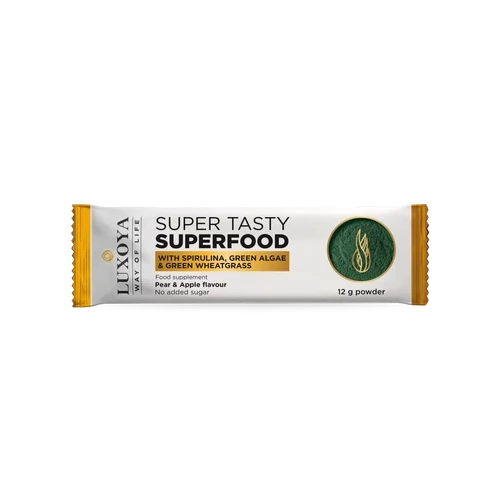 LUXOYA - SUPER TASTY SUPERFOOD - KÖRTE-ALMA ÍZESÍTÉSŰ SPIRULINÁT, ZÖLD ALGÁT ÉS ZÖLD BÚZAFÜVET TARTALMAZÓ ÉTREND-KIEGÉSZÍTŐ ITALPOR 12 g